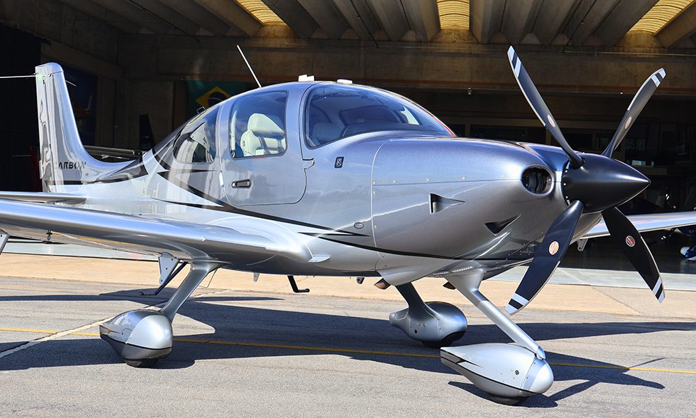 CIRRUS SR22T